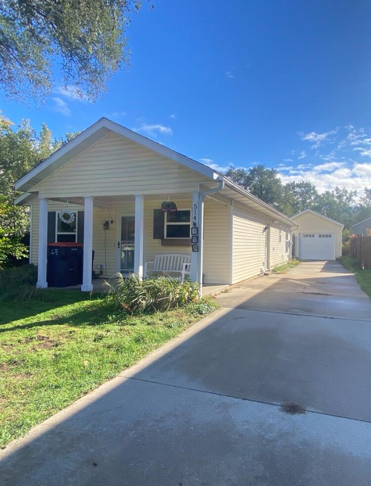 514 W 19th Street Holland MI 49423