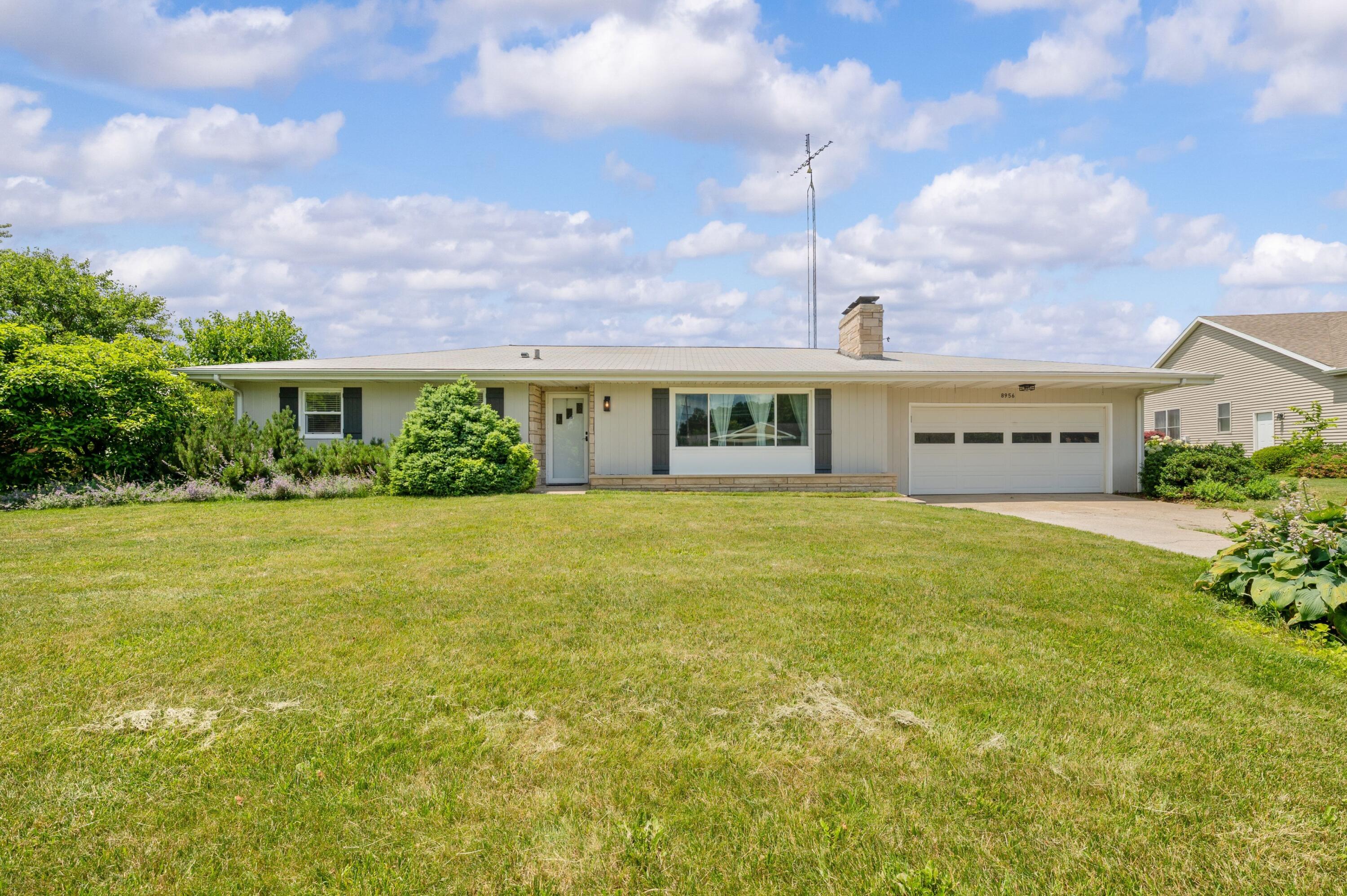 8956 Maplewood Drive Berrien Springs MI 49103