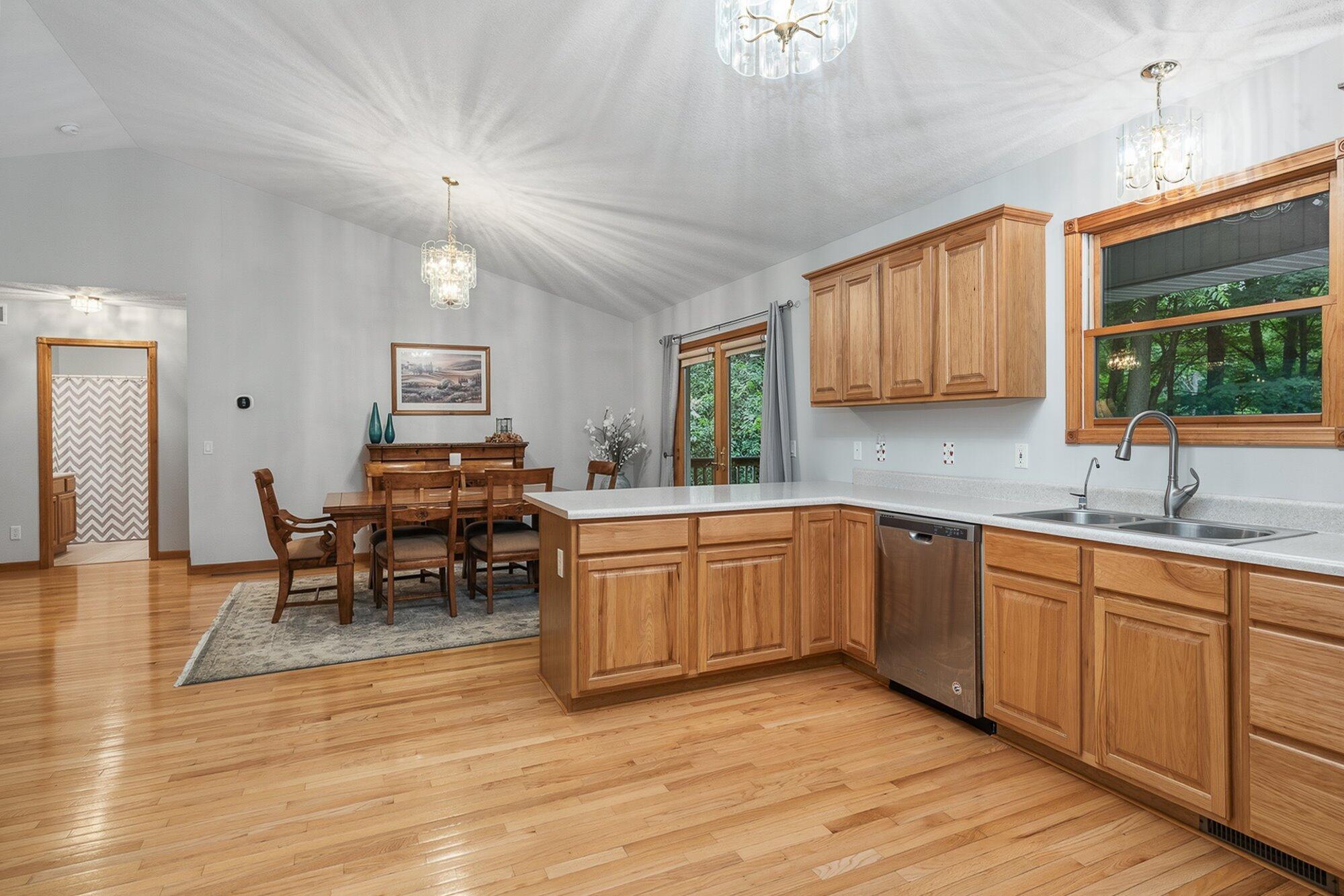 5602 Emneth Avenue Kalamazoo MI 49009