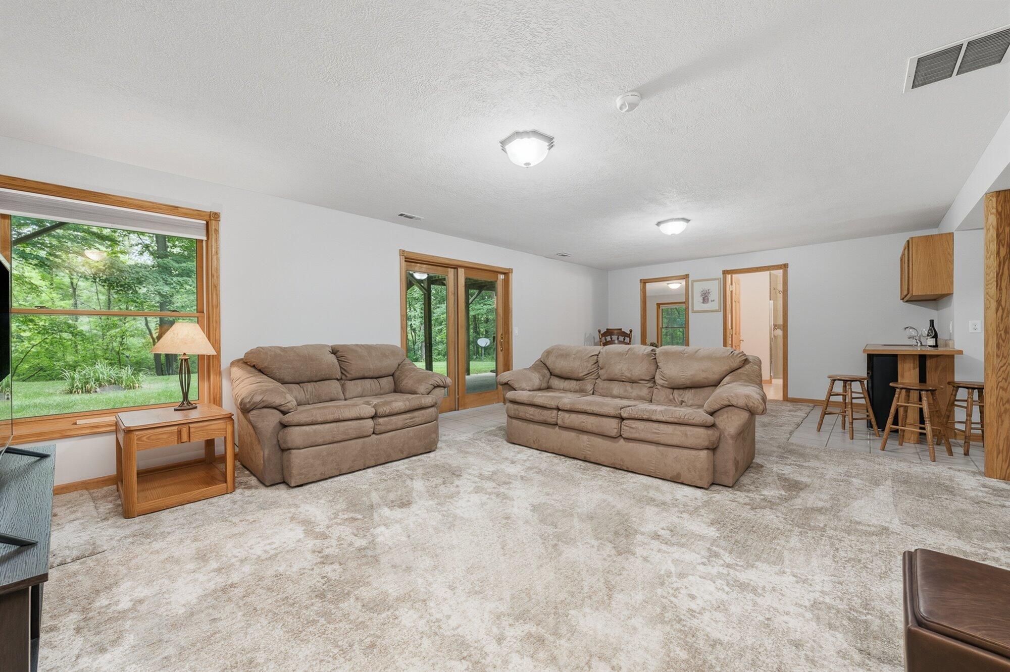 5602 Emneth Avenue Kalamazoo MI 49009