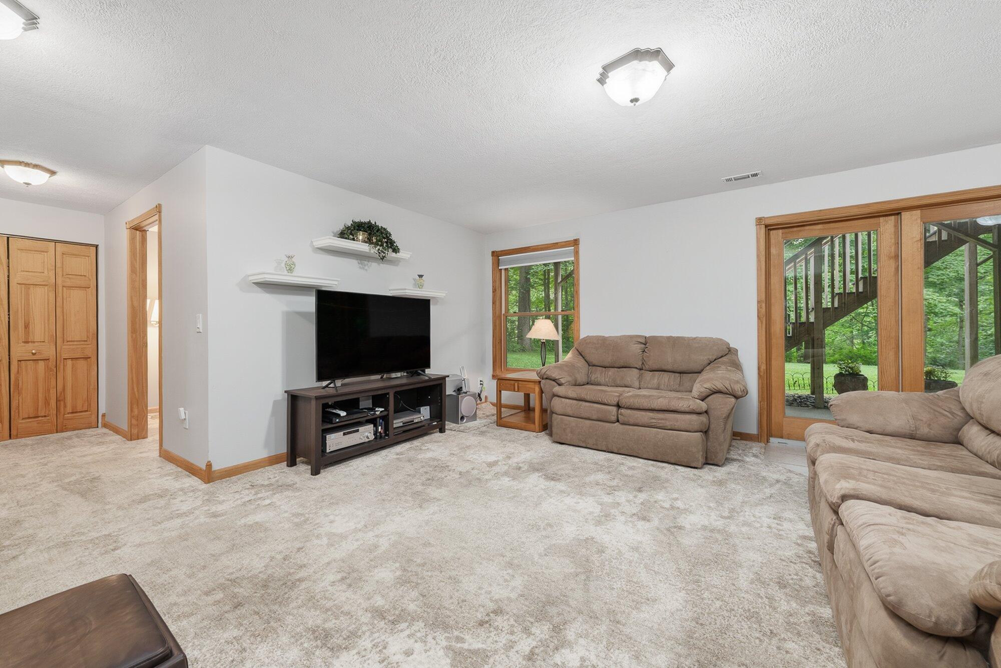 5602 Emneth Avenue Kalamazoo MI 49009