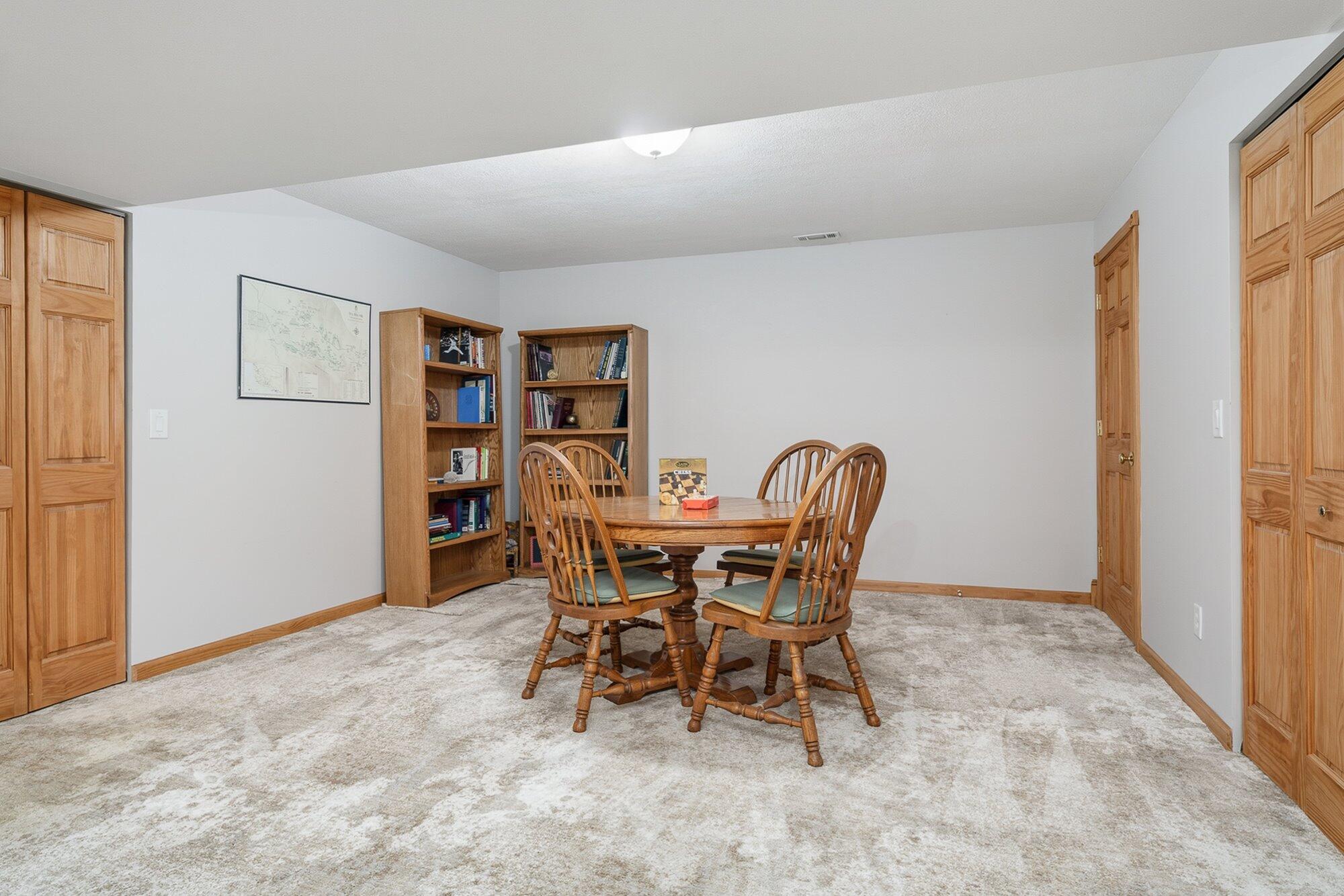 5602 Emneth Avenue Kalamazoo MI 49009