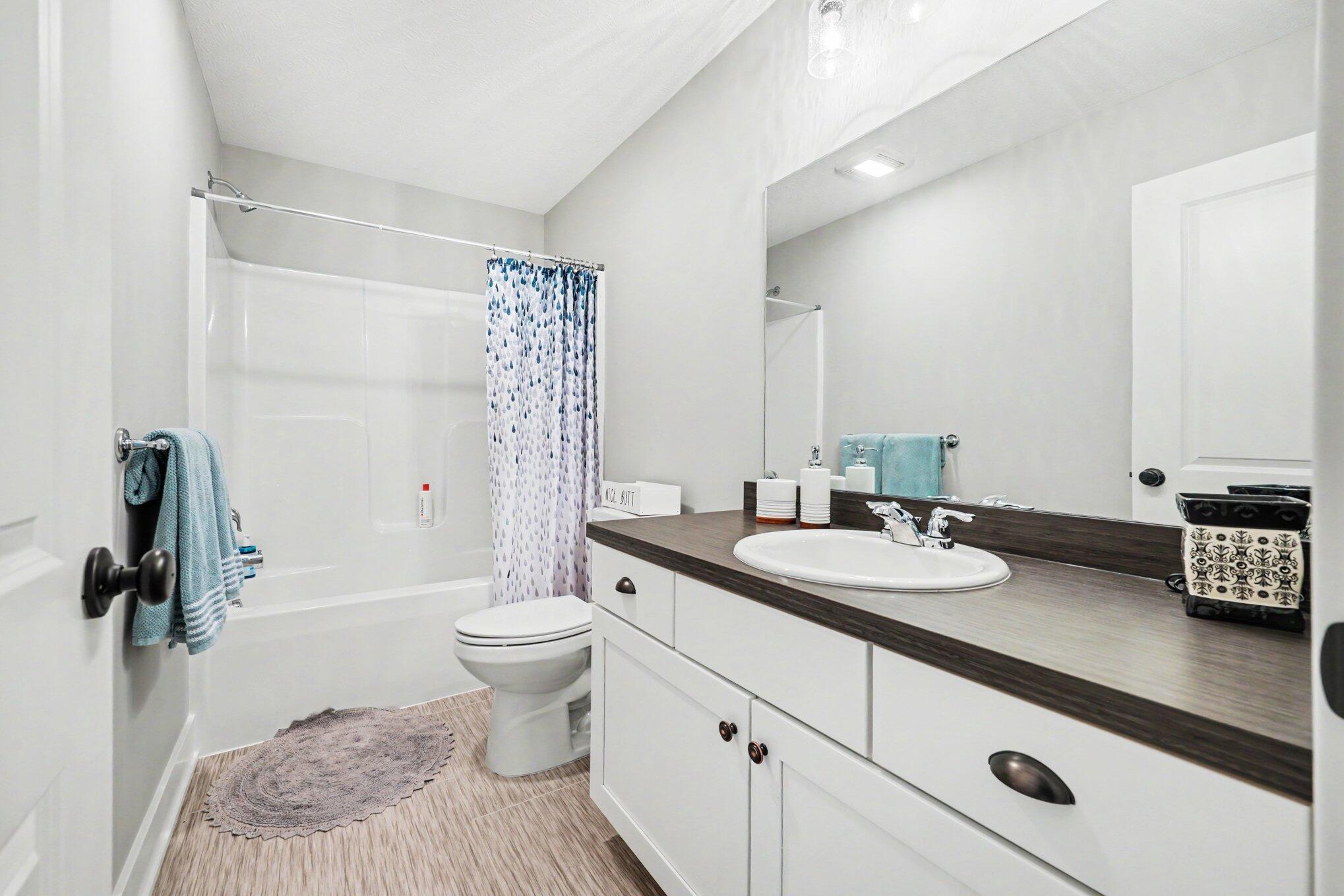 3499 Wolven Ridge Drive NE Rockford MI 49341