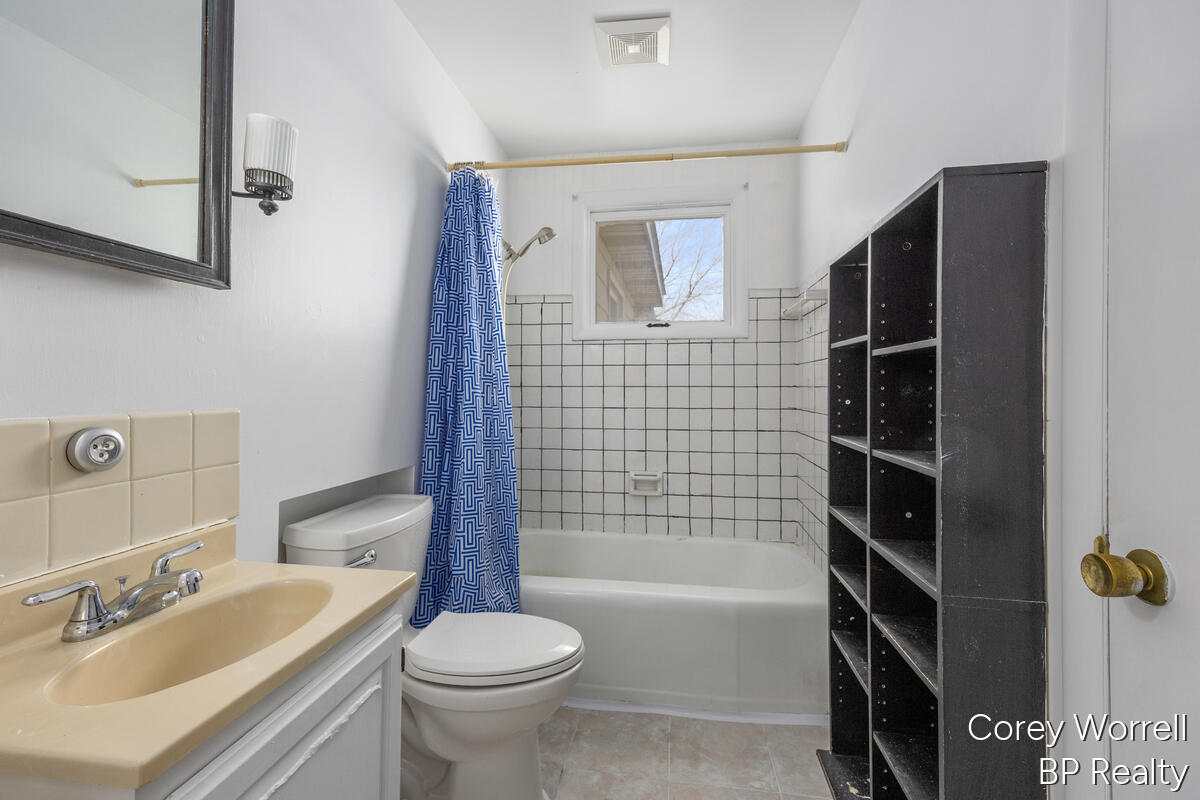 1427 Grant Avenue Grand Haven MI 49417