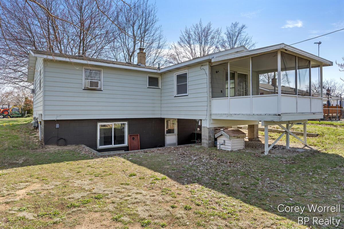 1427 Grant Avenue Grand Haven MI 49417