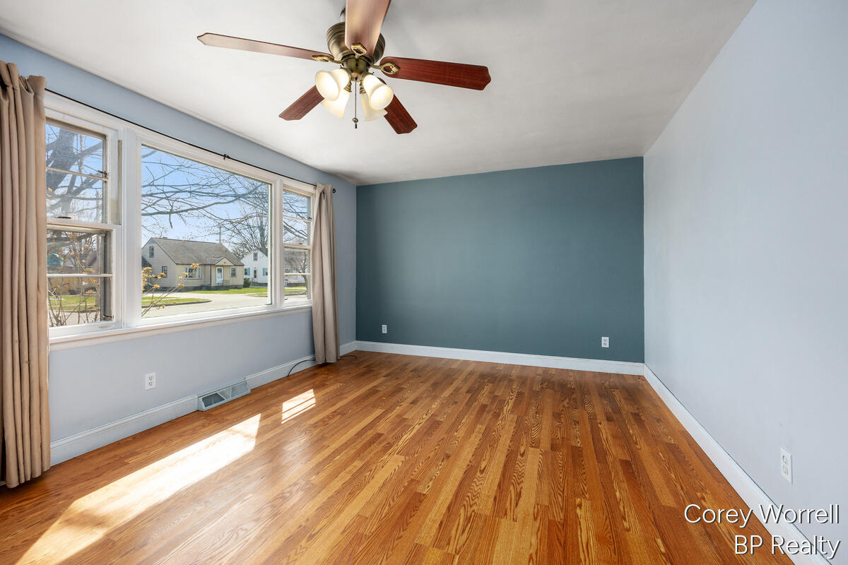 1427 Grant Avenue Grand Haven MI 49417