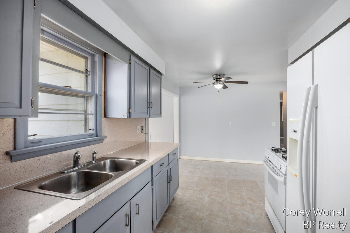 1427 Grant Avenue Grand Haven MI 49417