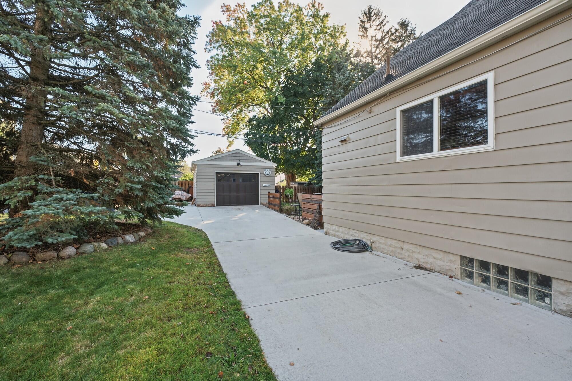 1032 Columbus Avenue Grand Haven MI 49417