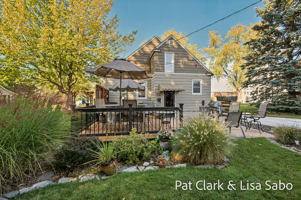 1032 Columbus Avenue Grand Haven MI 49417
