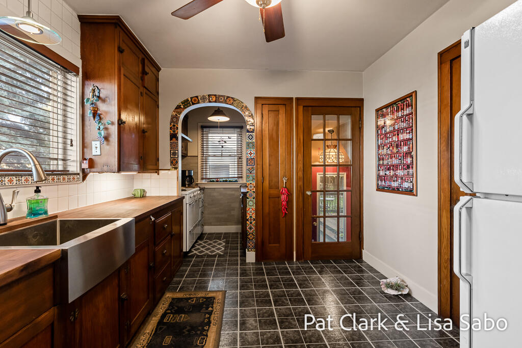 1032 Columbus Avenue Grand Haven MI 49417