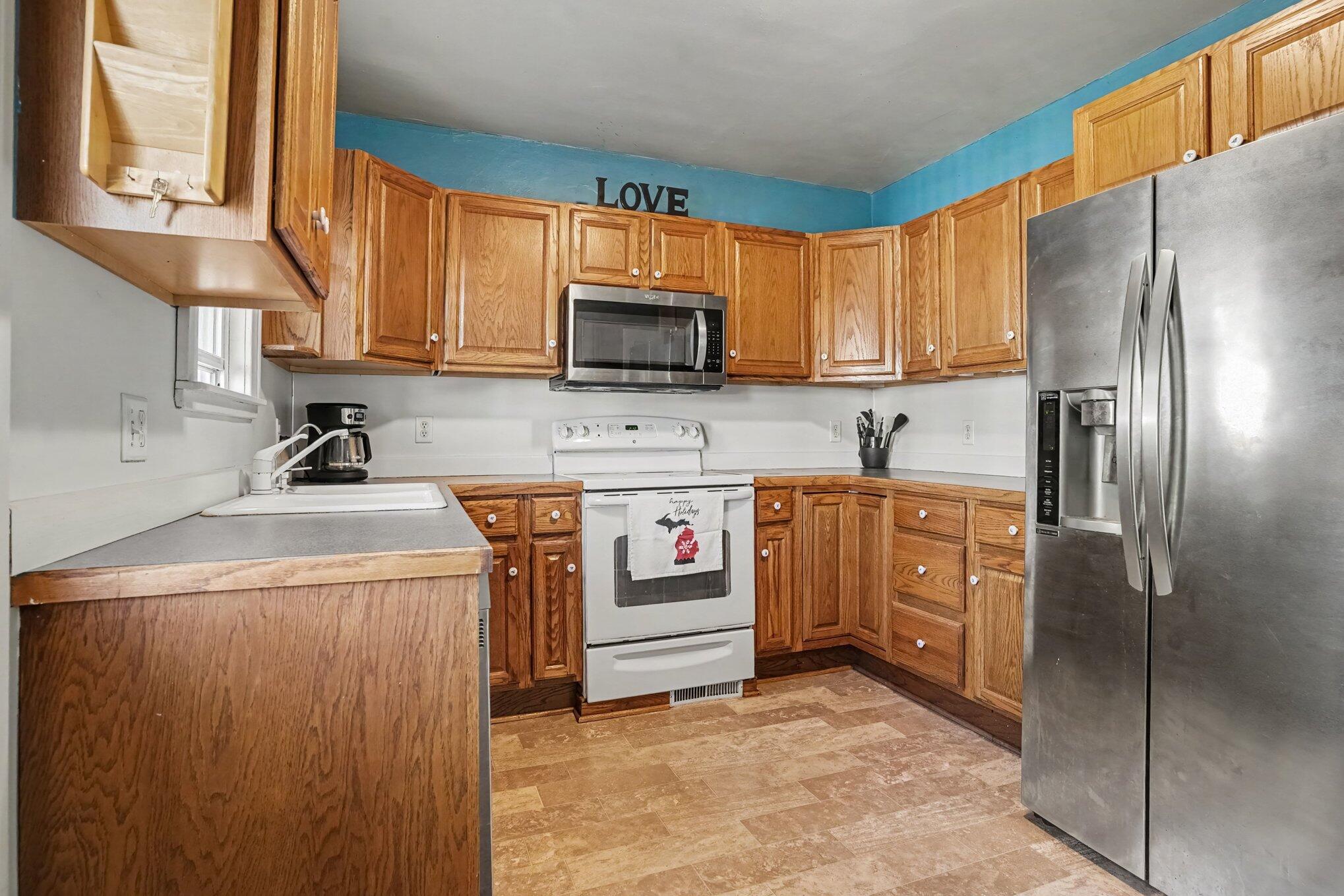 73 E 21st Street Holland MI 49423