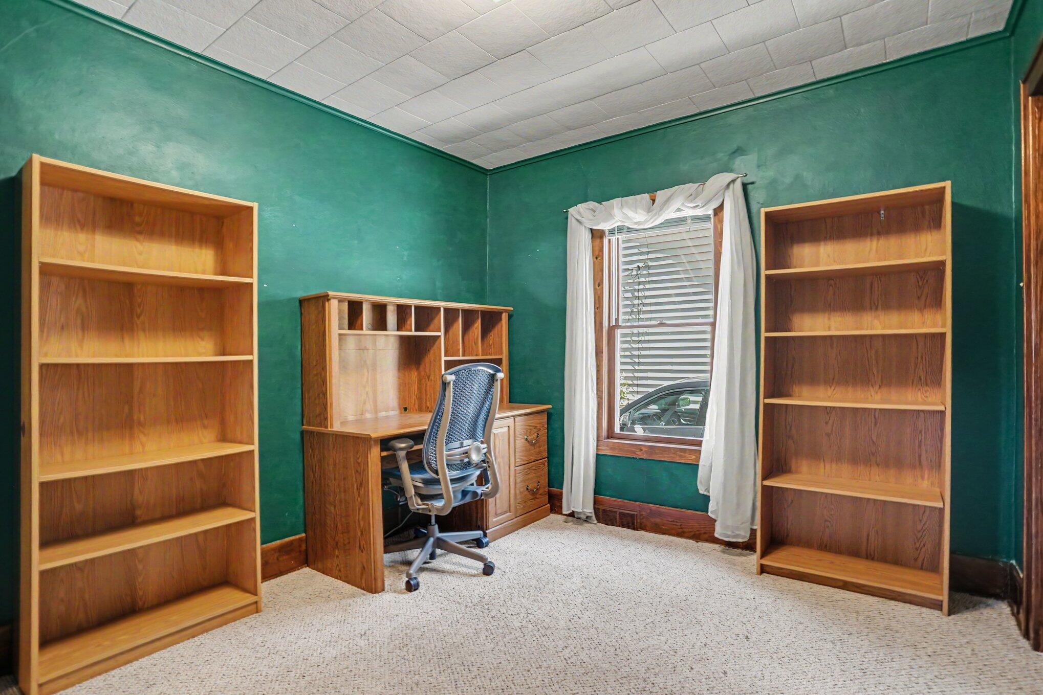 73 E 21st Street Holland MI 49423