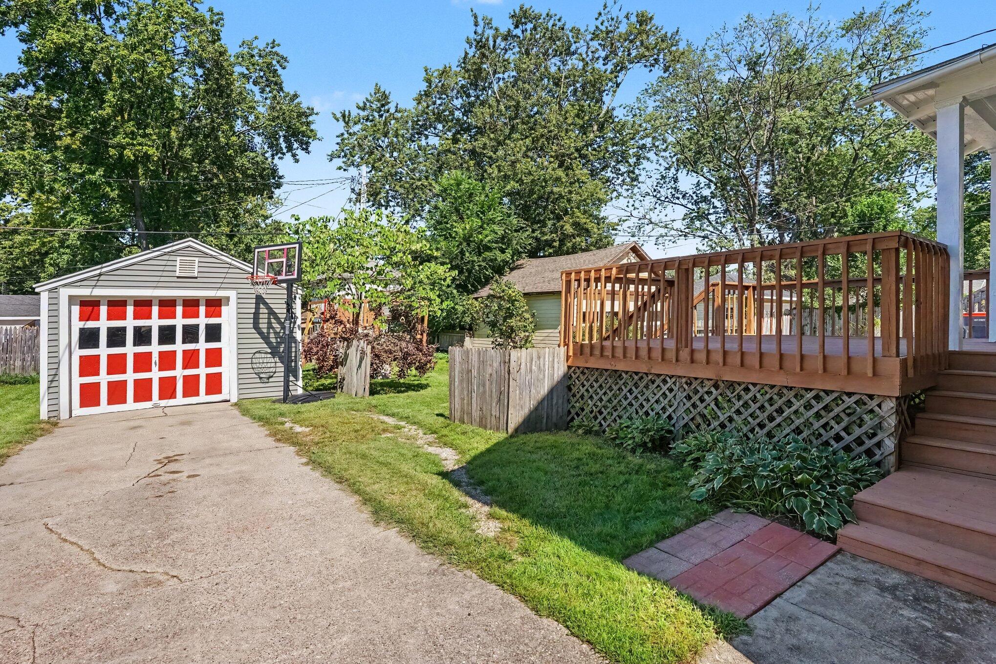 73 E 21st Street Holland MI 49423