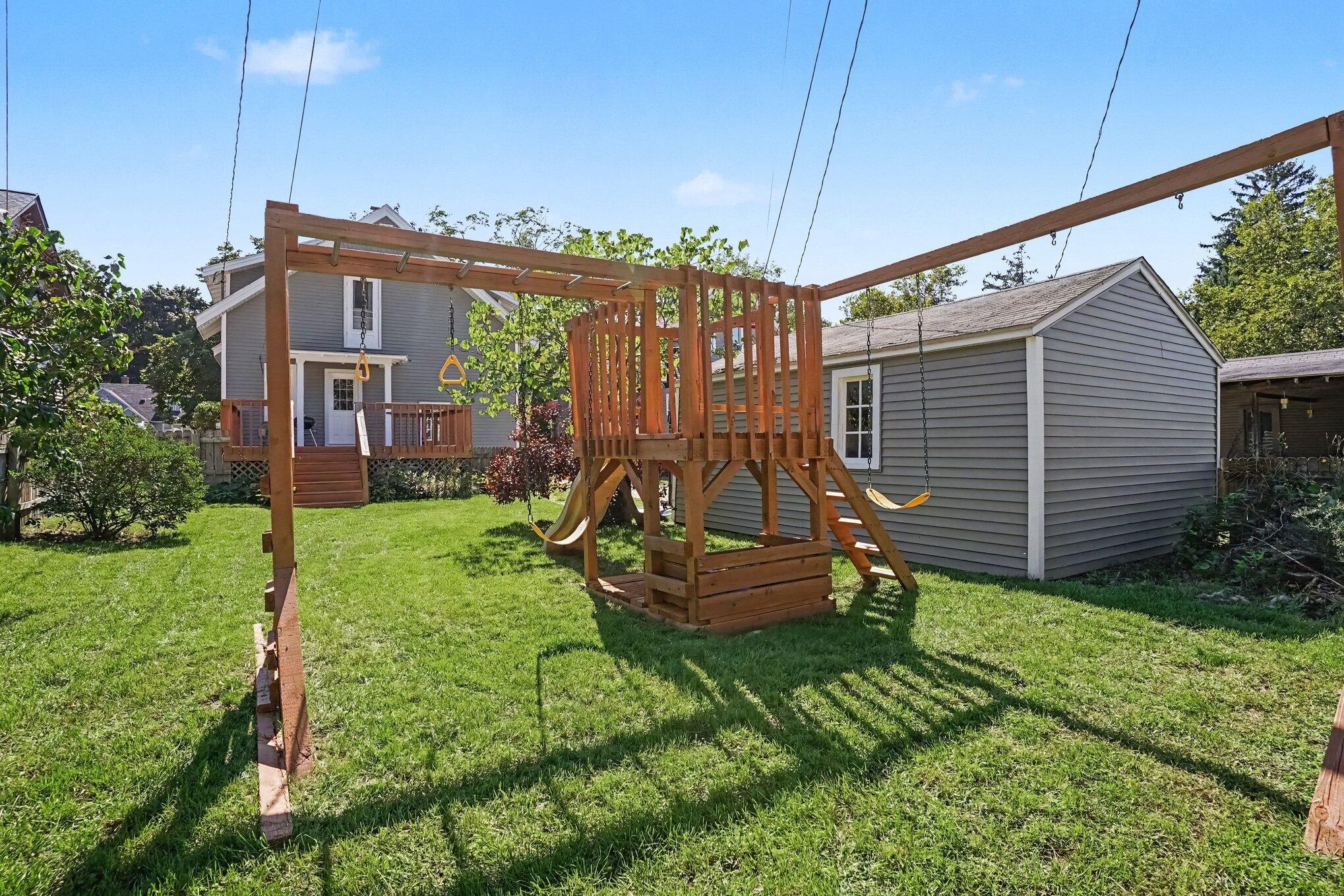73 E 21st Street Holland MI 49423