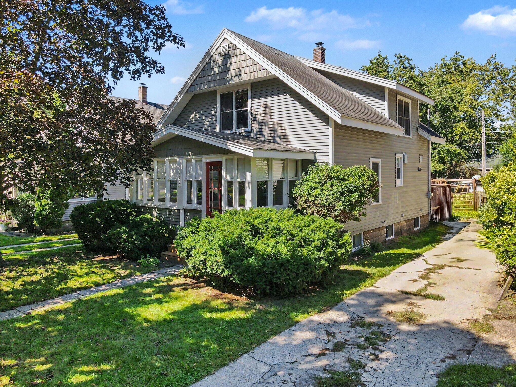 73 E 21st Street Holland MI 49423