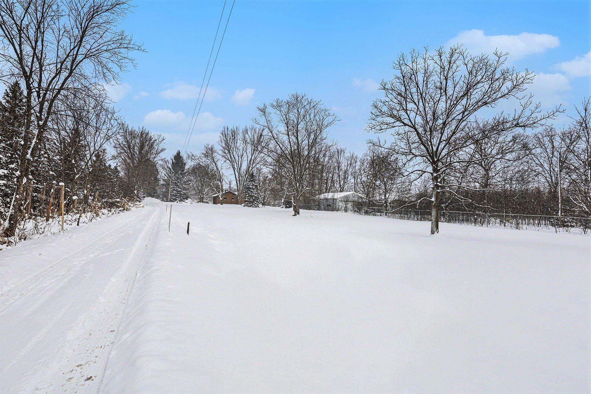 2967 Knapp Street NE Grand Rapids MI 49525