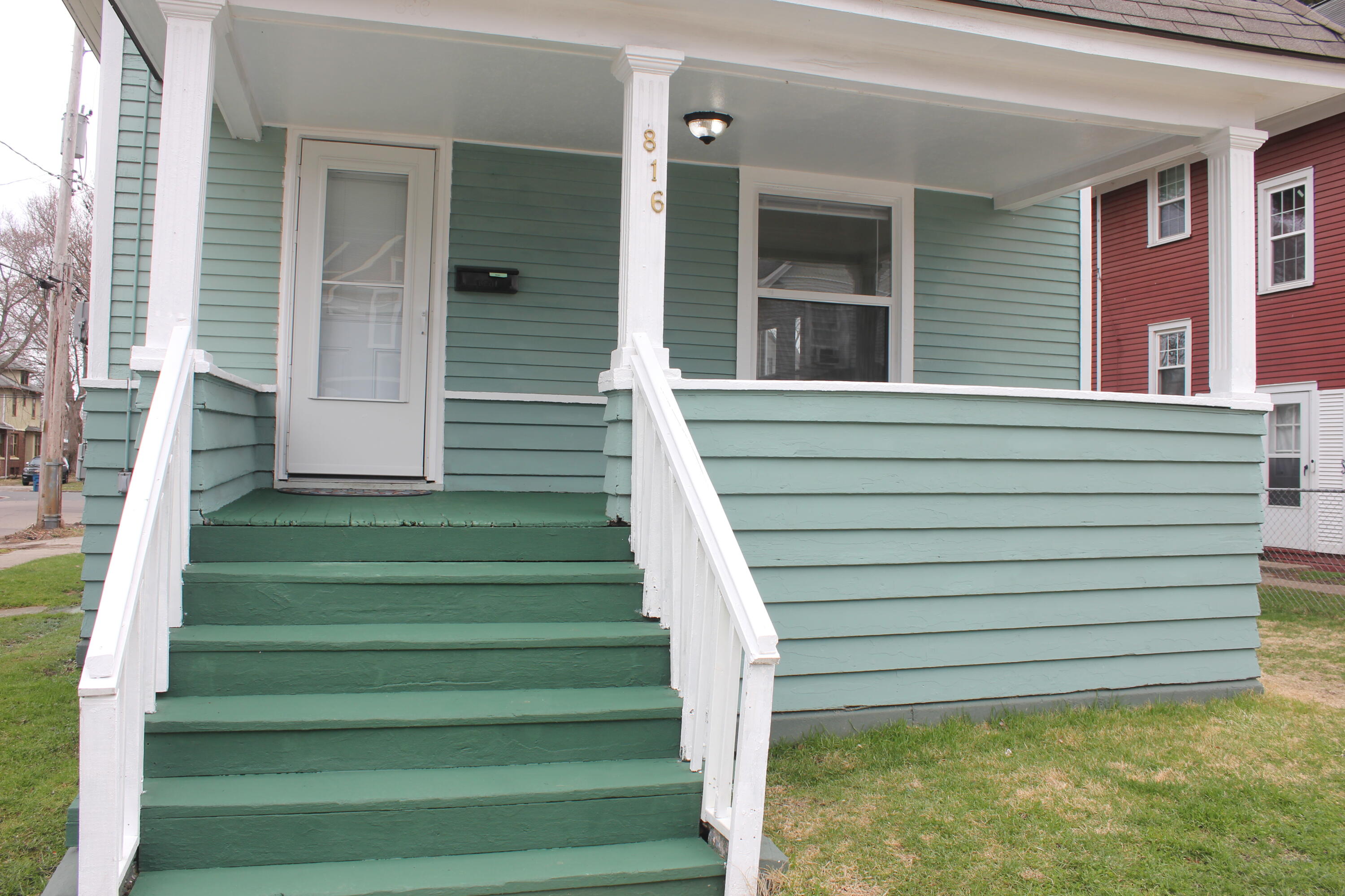 816 Stuart Avenue Kalamazoo MI 49007