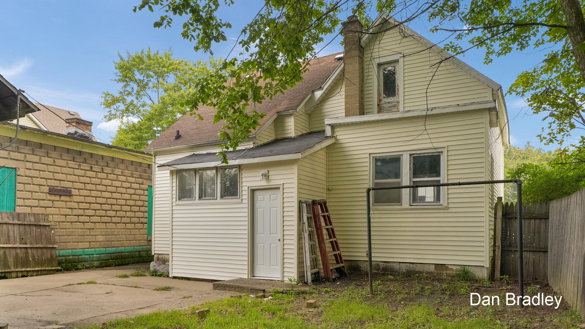 742 NW Myrtle Street Grand Rapids MI 49504