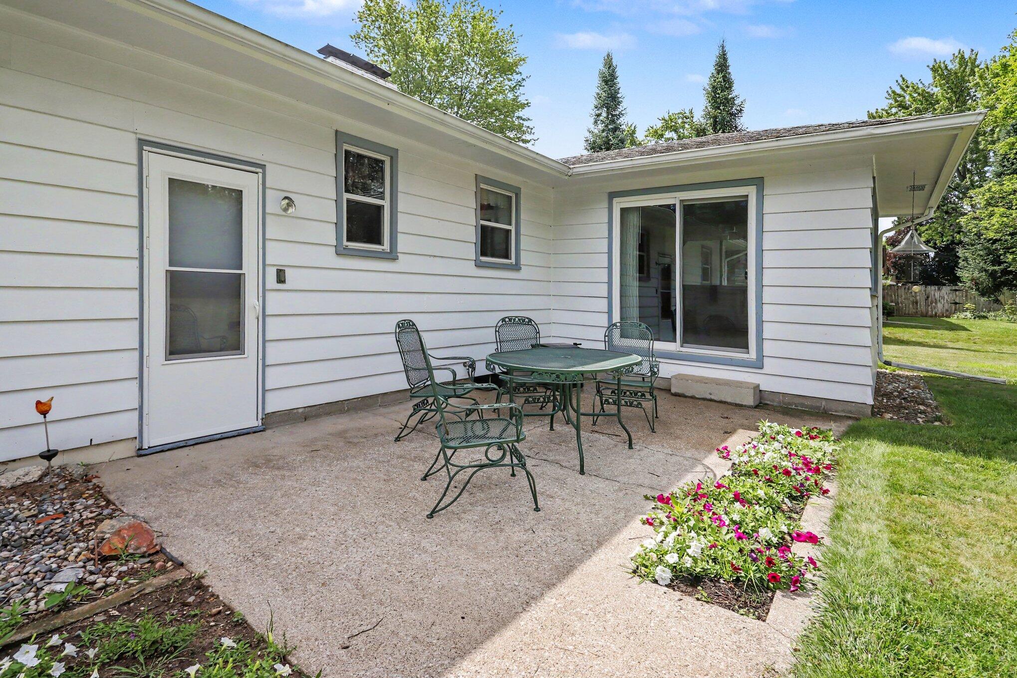 8904 Dolphin Street Portage MI 49024
