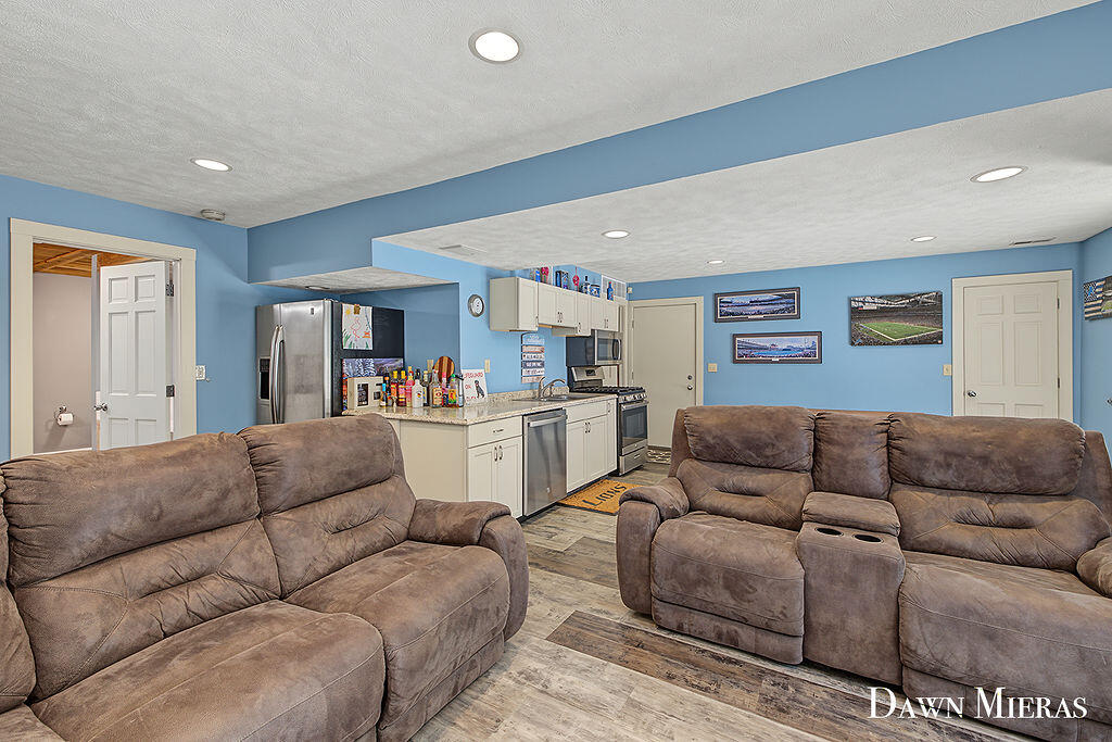 8384 Baldwin Street Zeeland MI 49464
