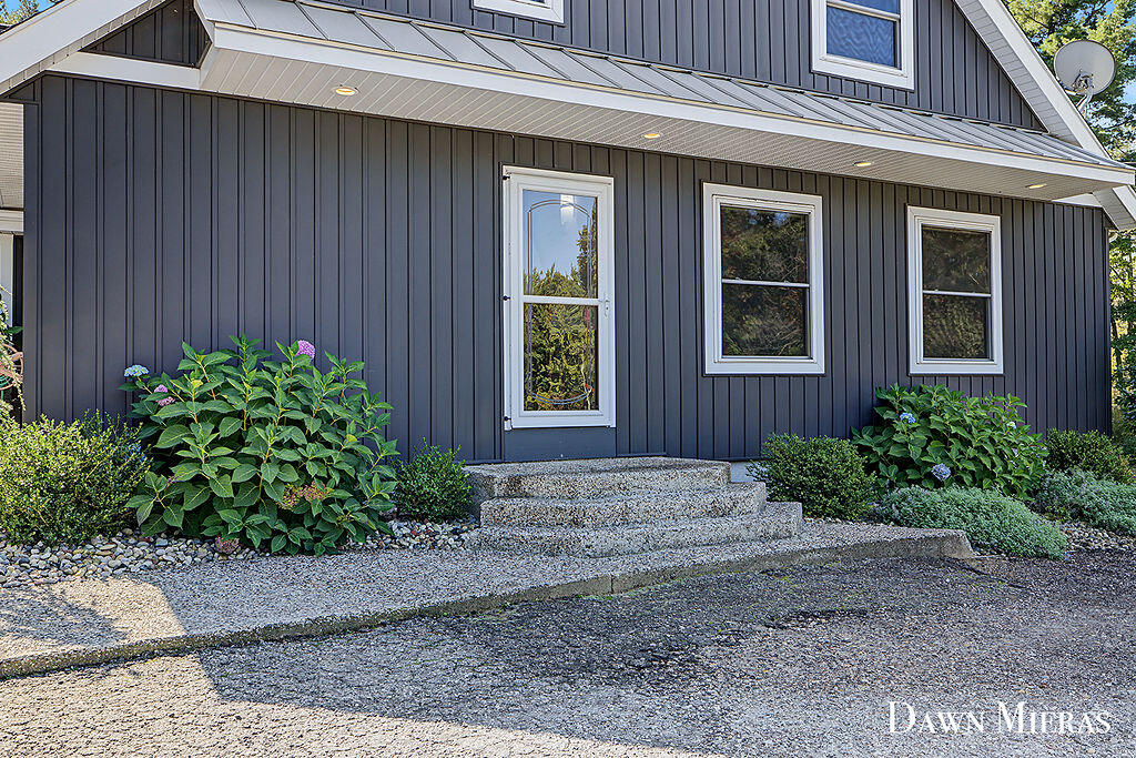 8384 Baldwin Street Zeeland MI 49464