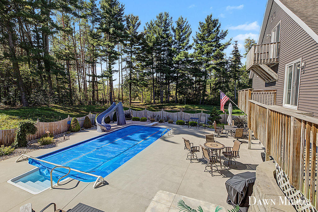 8384 Baldwin Street Zeeland MI 49464