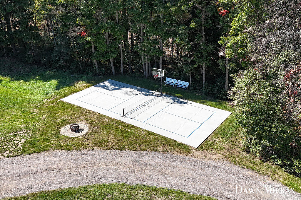 8384 Baldwin Street Zeeland MI 49464