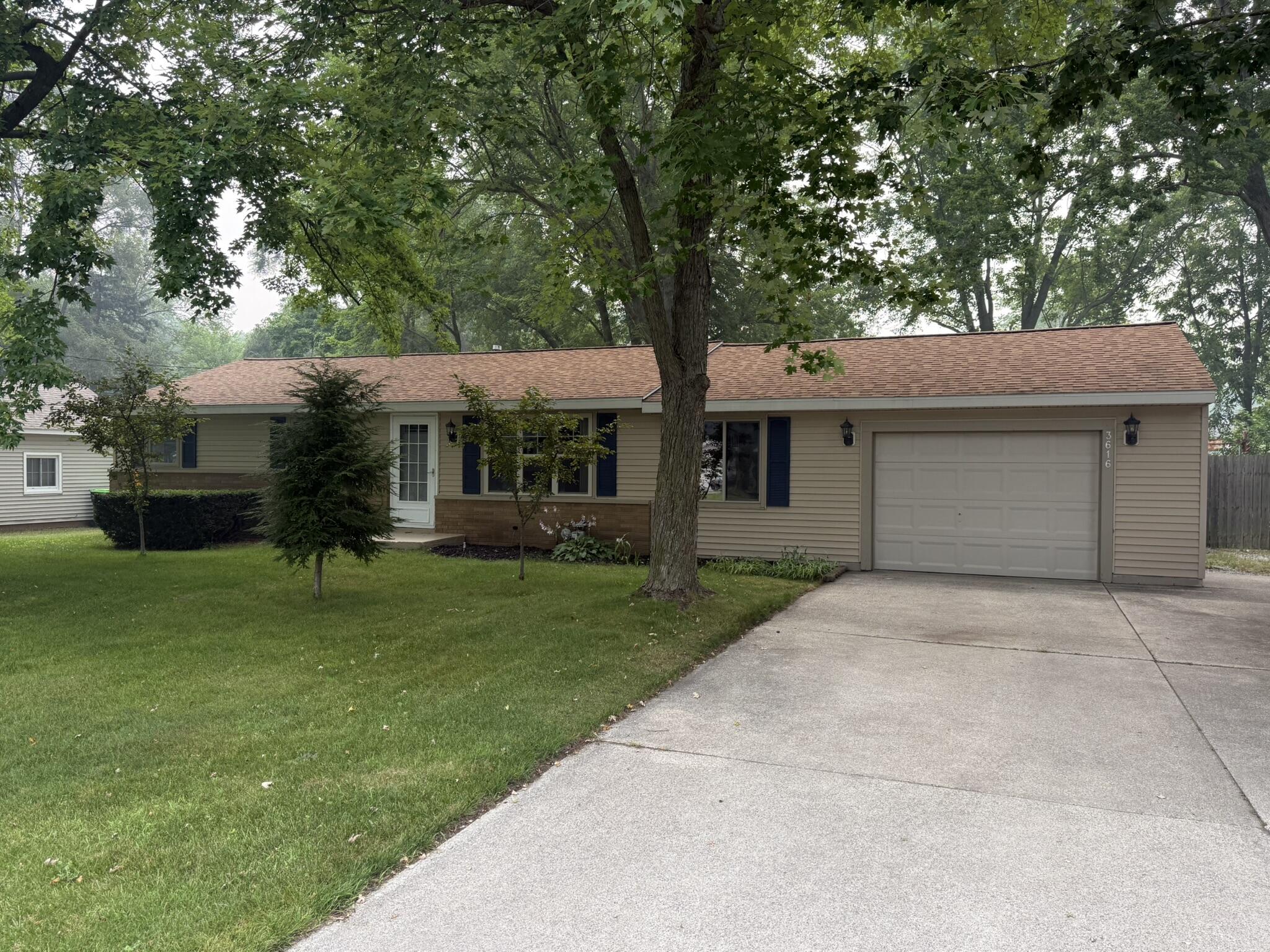 3616 S Sheridan Drive Muskegon MI 49444