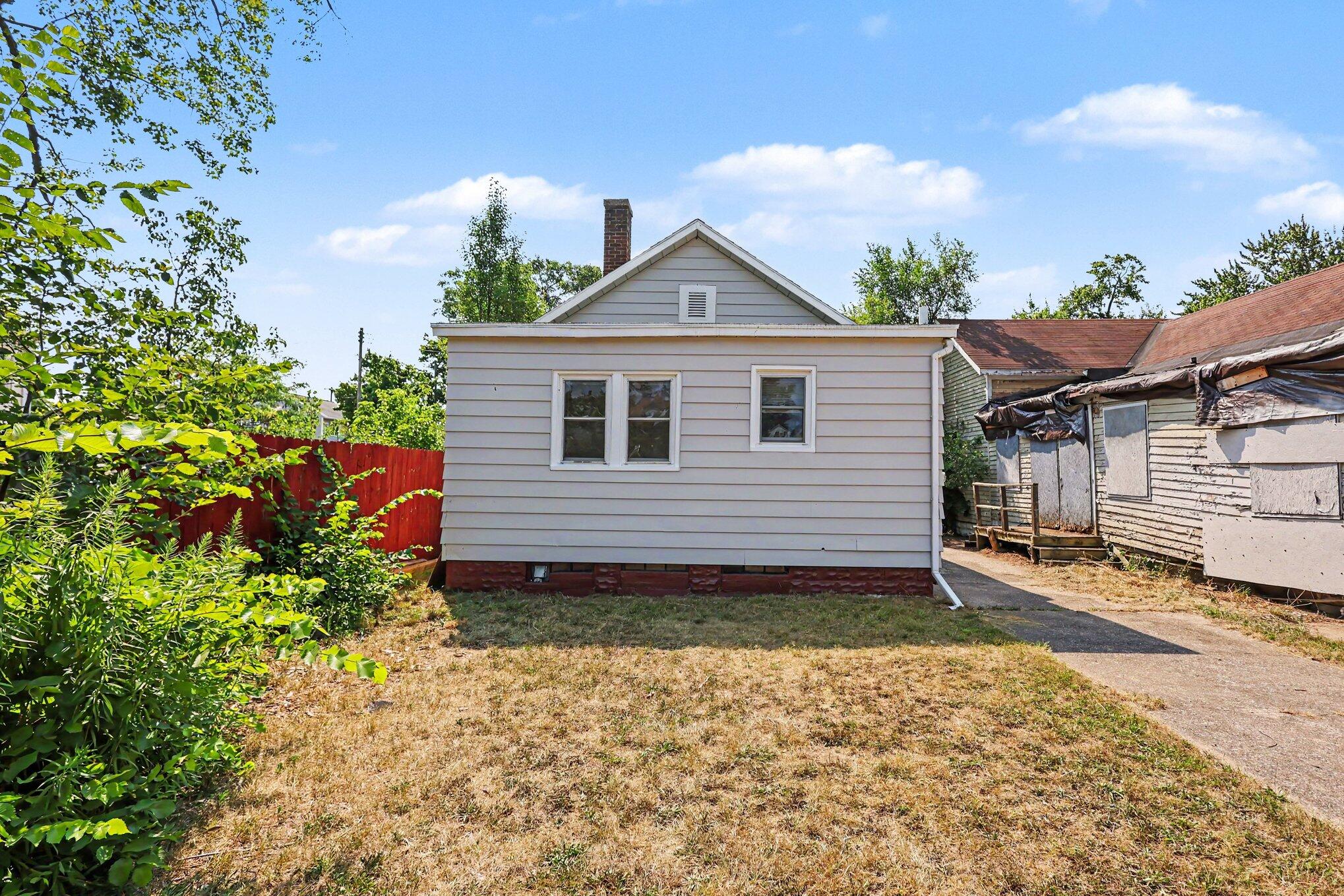 190 E Isabella Avenue Muskegon MI 49442