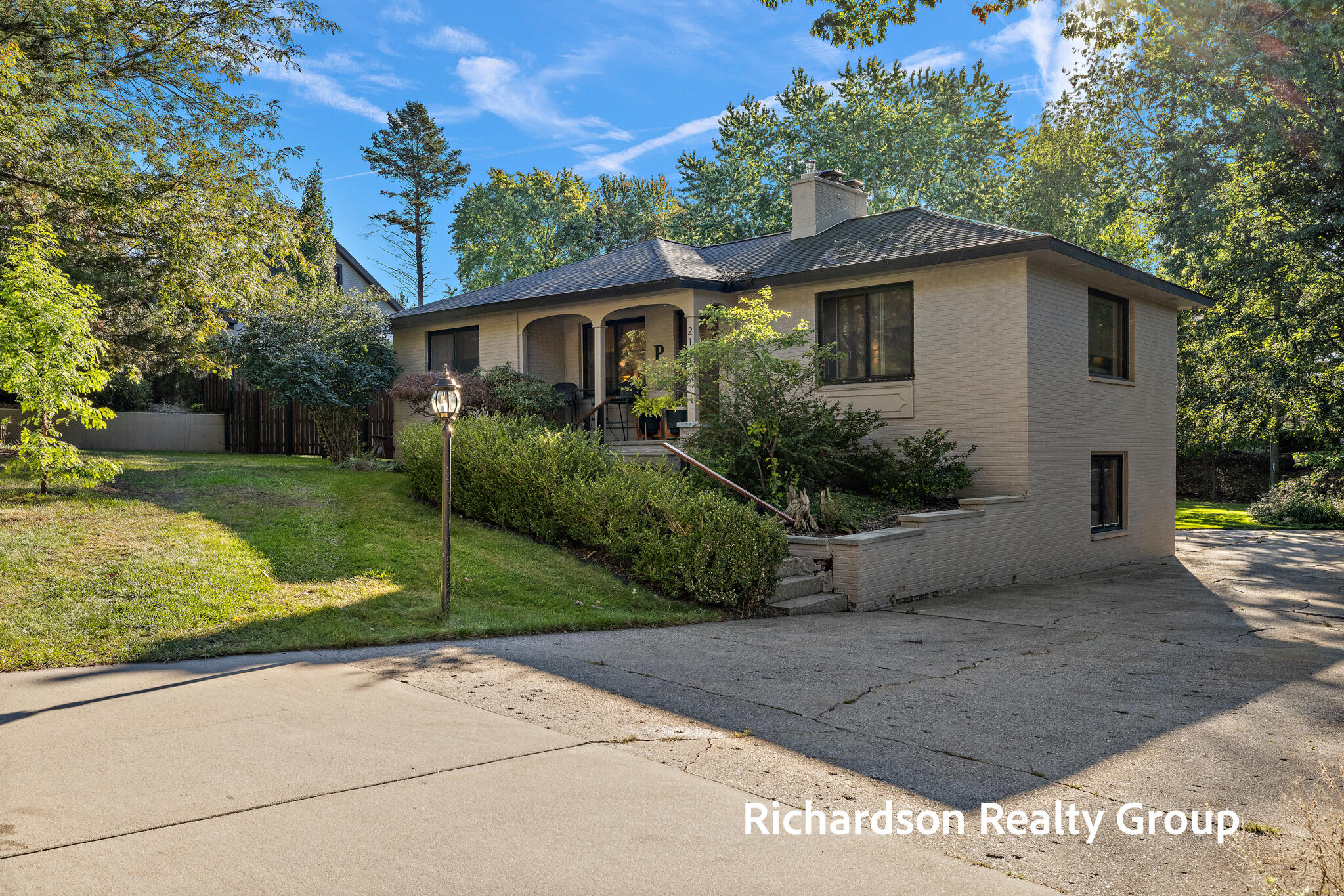 218 Grand Avenue Grand Haven MI 49417