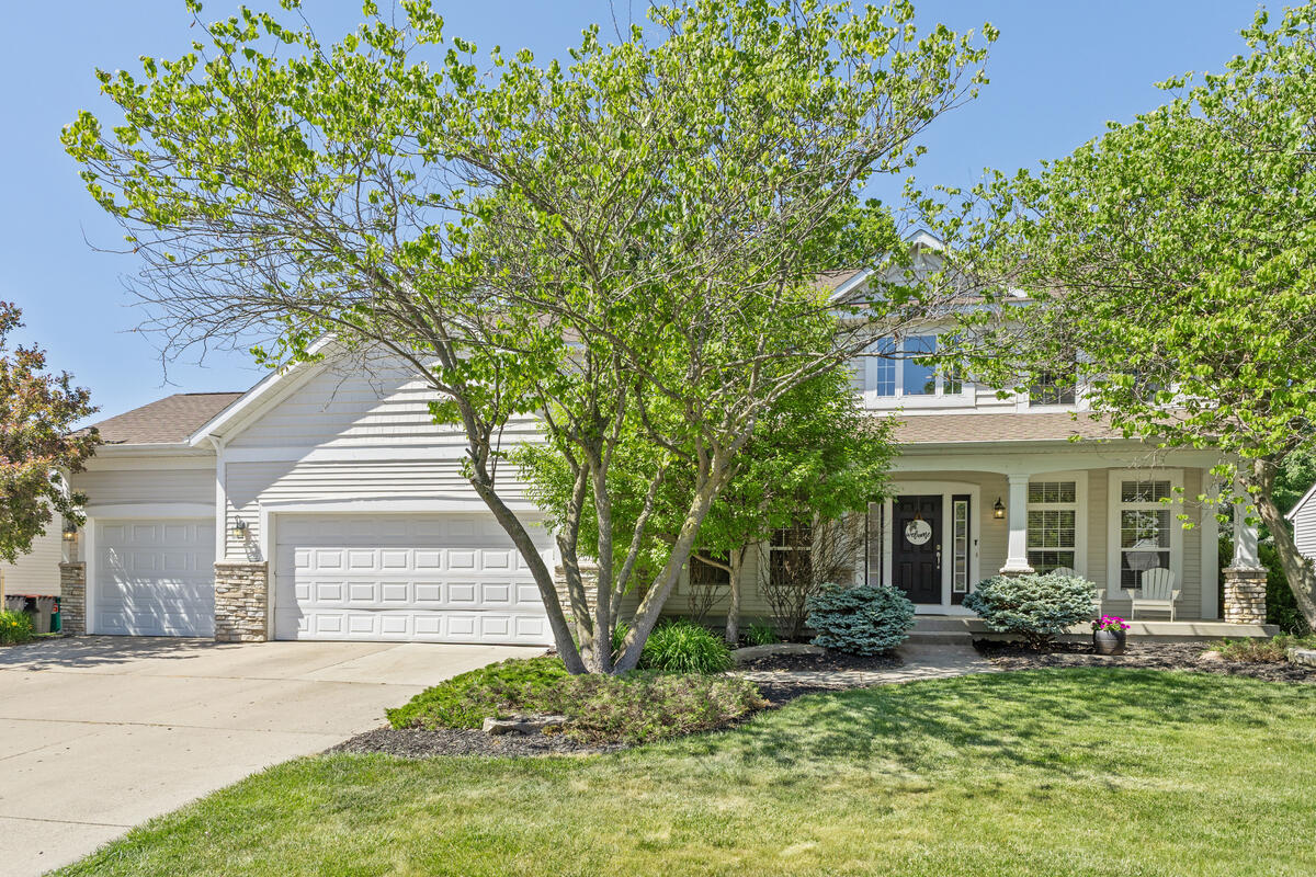 3457 N Meadow Grove Drive SE Grand Rapids MI 49512