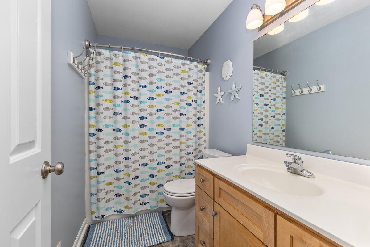 3457 N Meadow Grove Drive SE Grand Rapids MI 49512