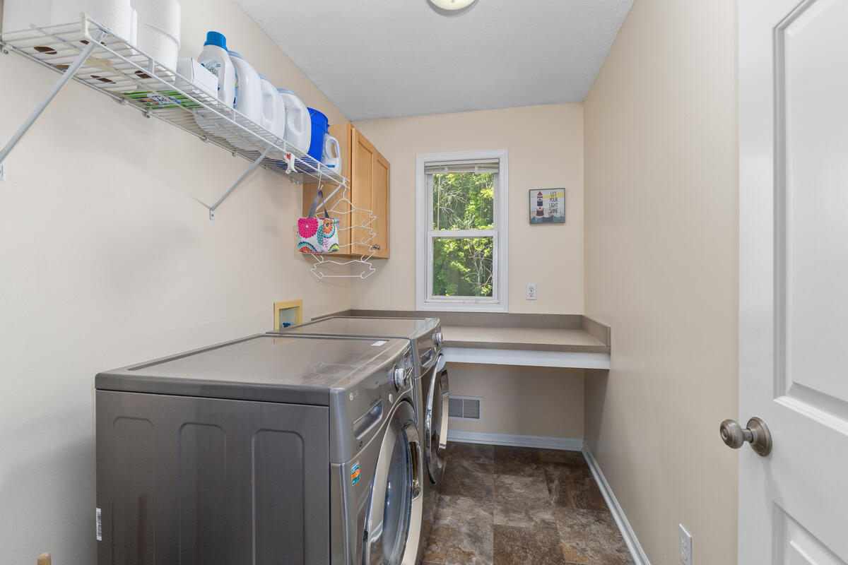 3457 N Meadow Grove Drive SE Grand Rapids MI 49512