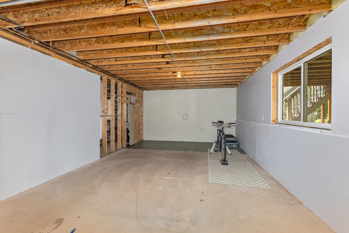 3457 N Meadow Grove Drive SE Grand Rapids MI 49512