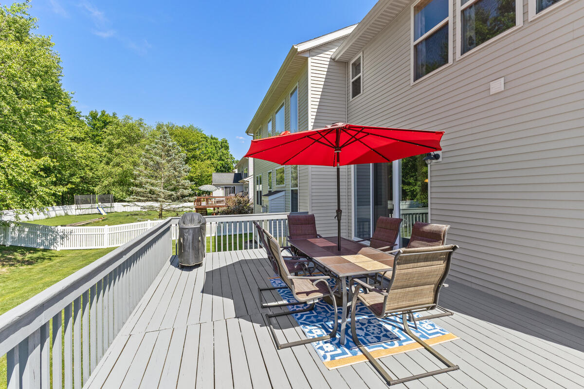 3457 N Meadow Grove Drive SE Grand Rapids MI 49512