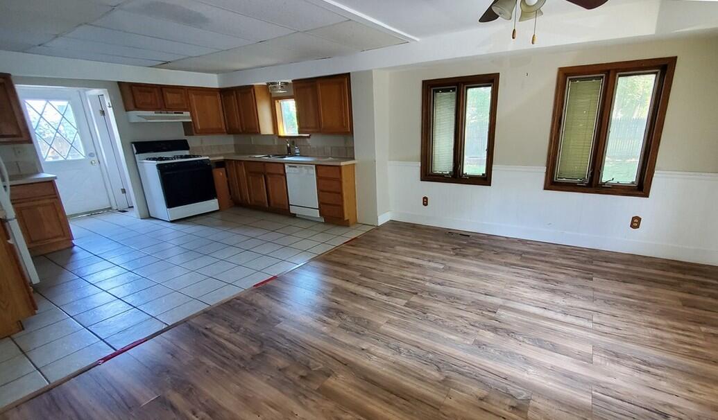 2569 Harding Avenue Muskegon MI 49441