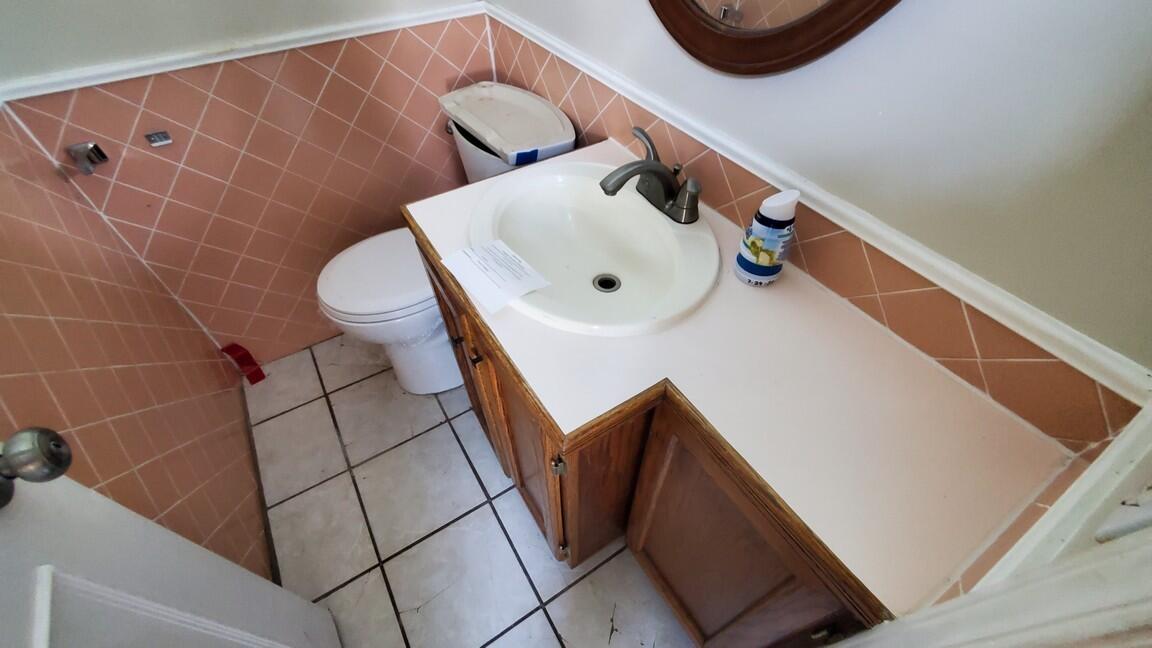 2569 Harding Avenue Muskegon MI 49441