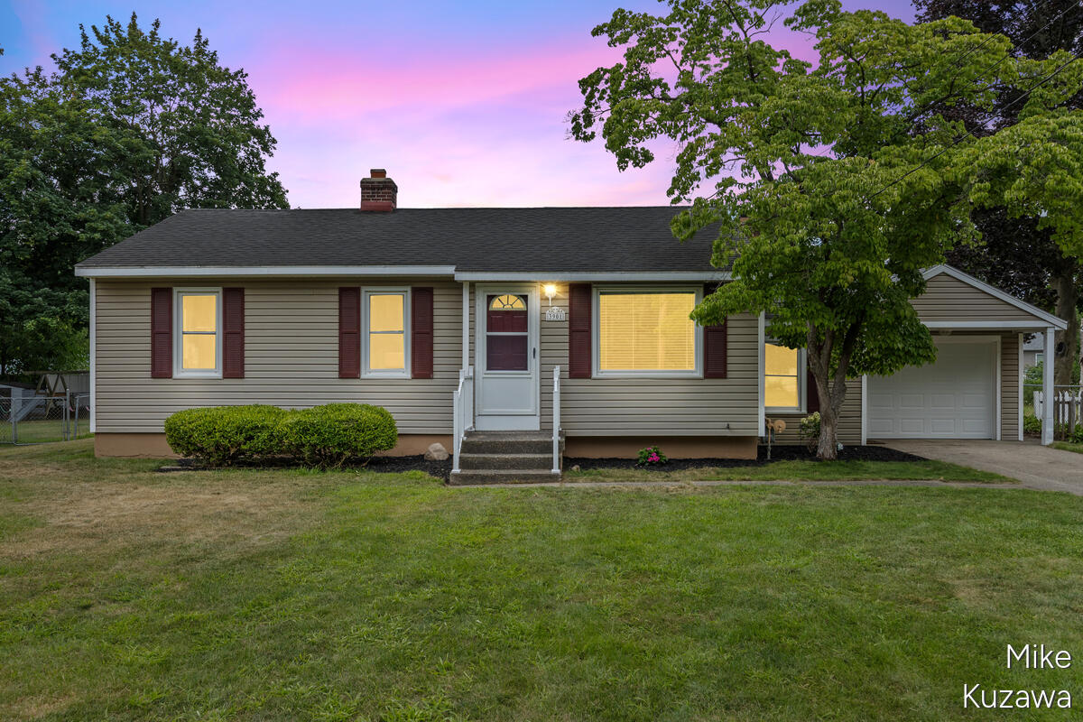 3901 Suburban Shores Drive NE Grand Rapids MI 49525