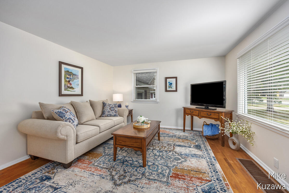 3901 Suburban Shores Drive NE Grand Rapids MI 49525