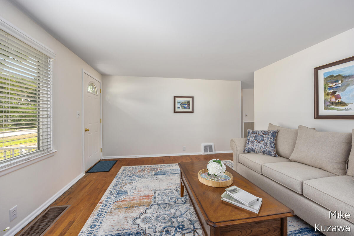 3901 Suburban Shores Drive NE Grand Rapids MI 49525