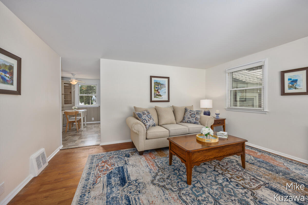 3901 Suburban Shores Drive NE Grand Rapids MI 49525