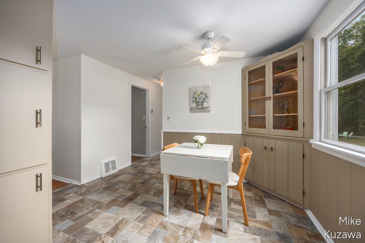 3901 Suburban Shores Drive NE Grand Rapids MI 49525