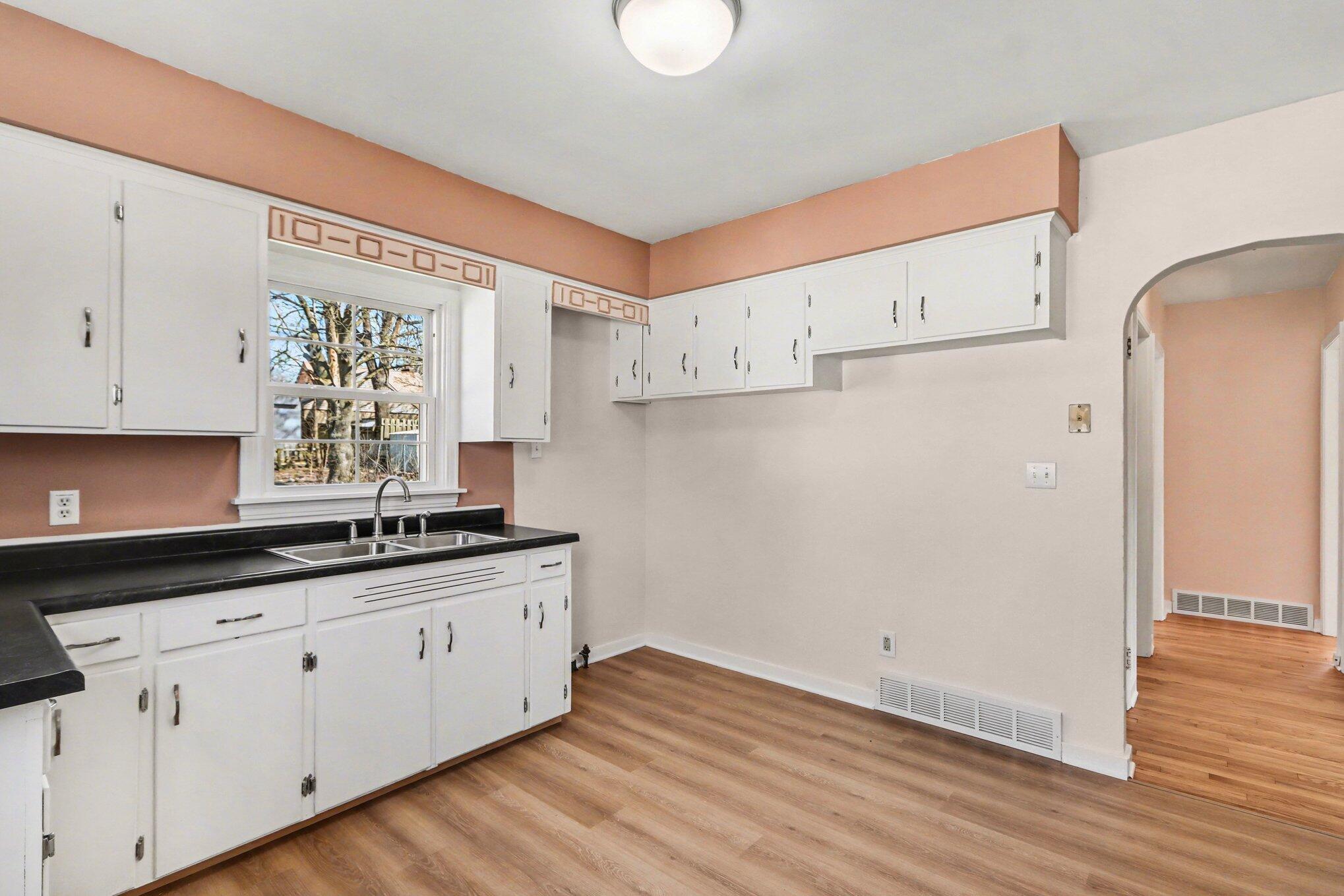 1728 Texel Drive Kalamazoo MI 49004