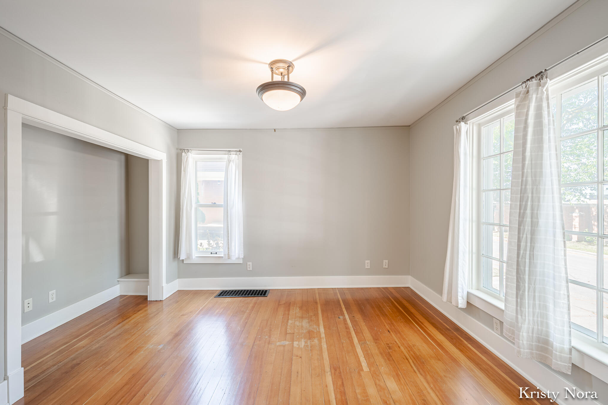 244 SE Prospect Avenue SE Grand Rapids MI 49503