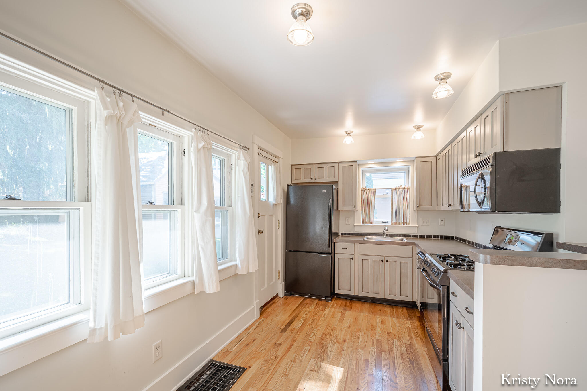 244 SE Prospect Avenue SE Grand Rapids MI 49503