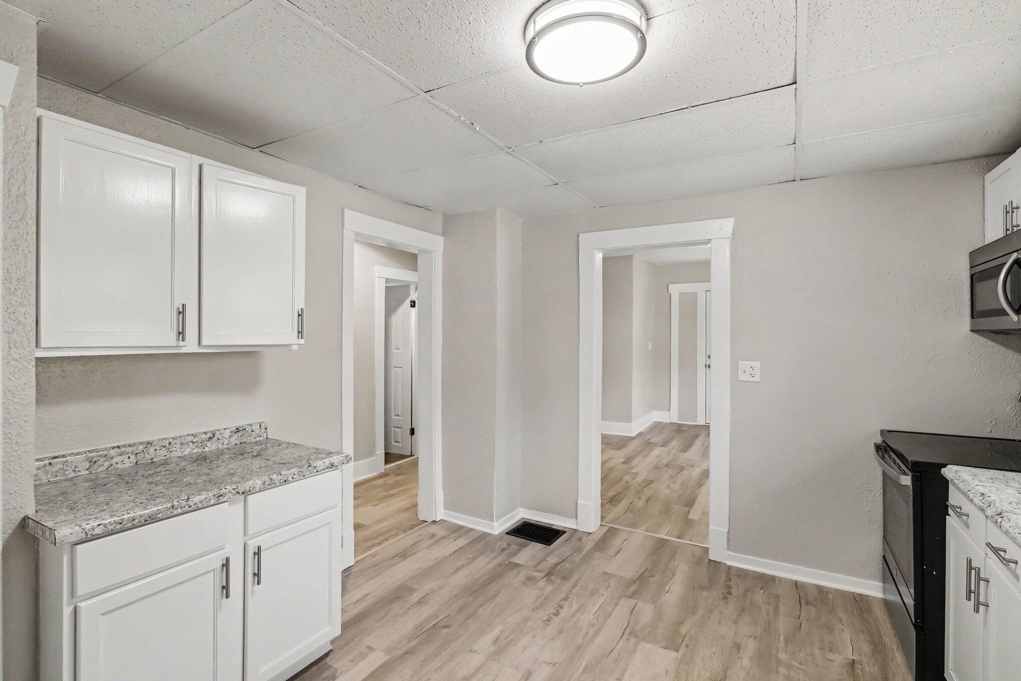 702 Fenimore Avenue Kalamazoo MI 49048