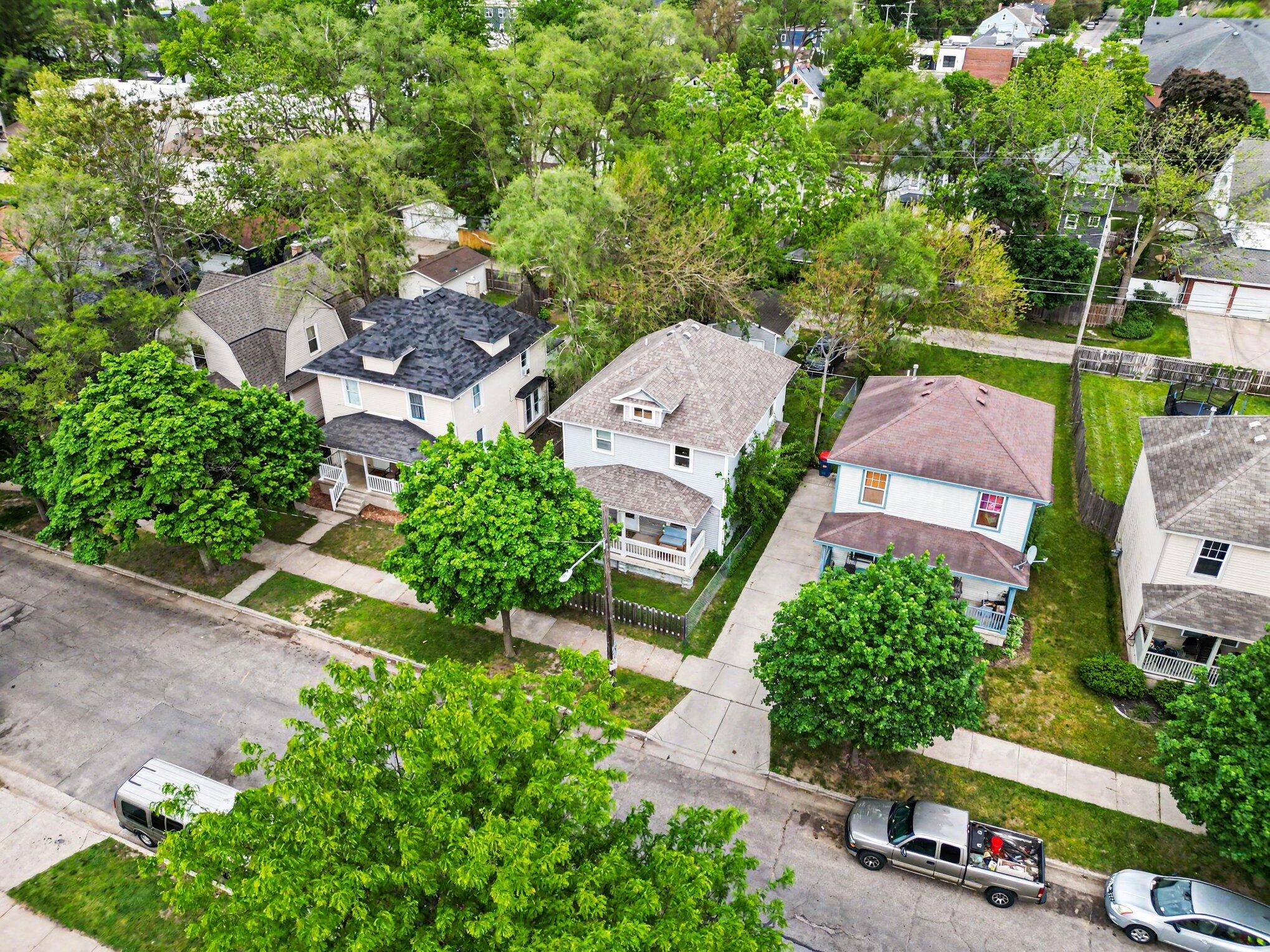 1428 Lafayette Avenue SE Grand Rapids MI 49507