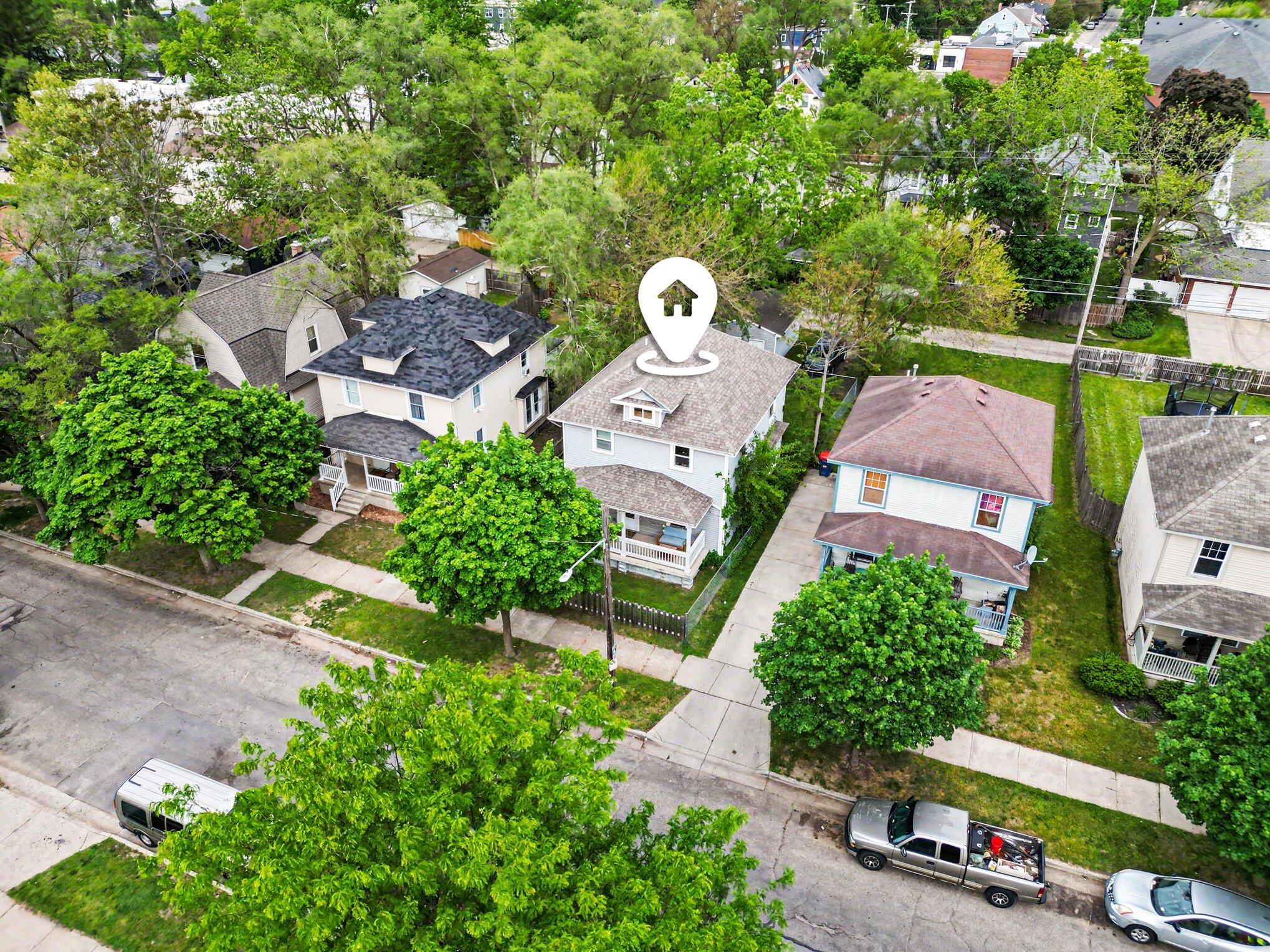 1428 Lafayette Avenue SE Grand Rapids MI 49507