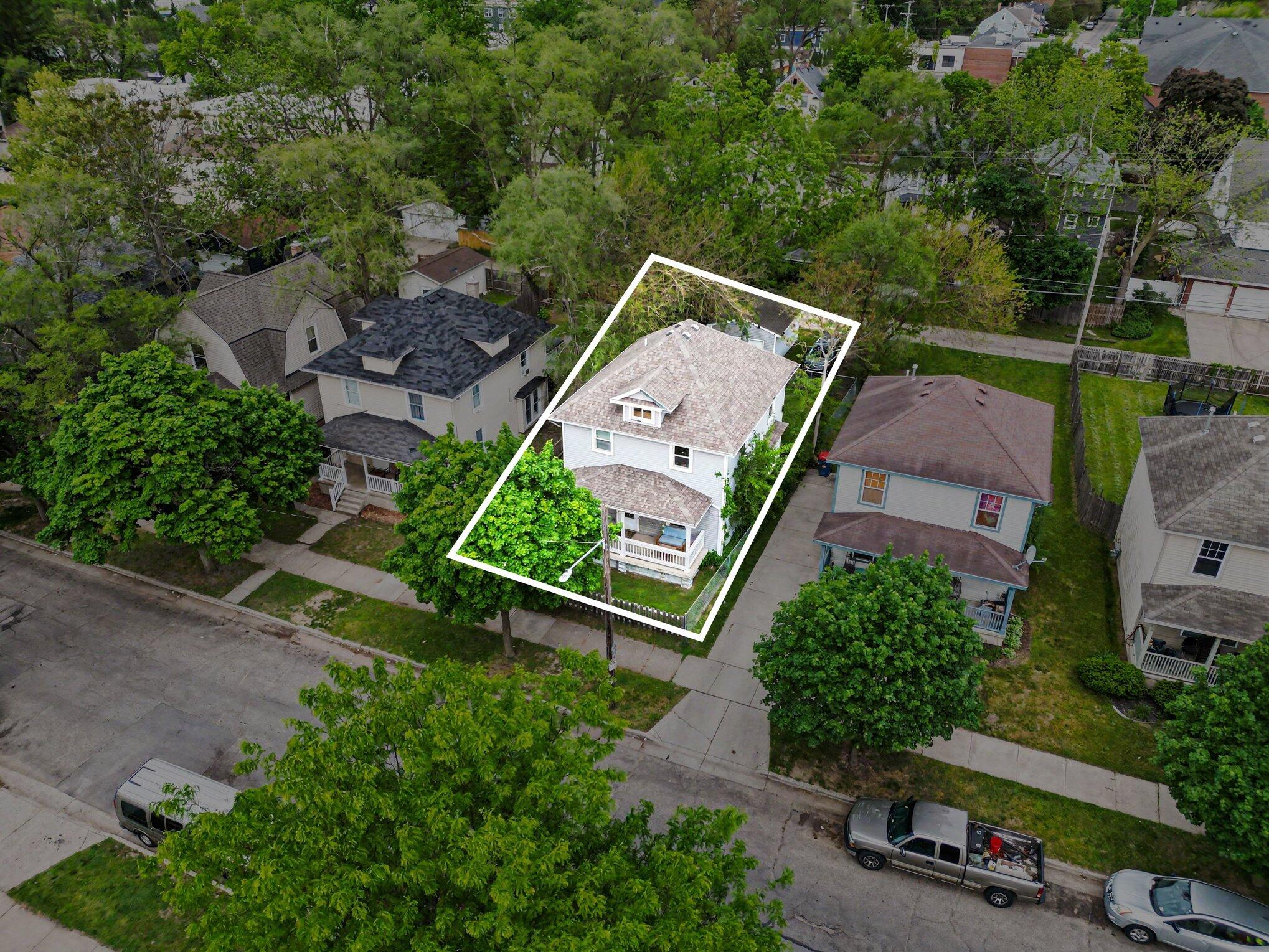 1428 Lafayette Avenue SE Grand Rapids MI 49507