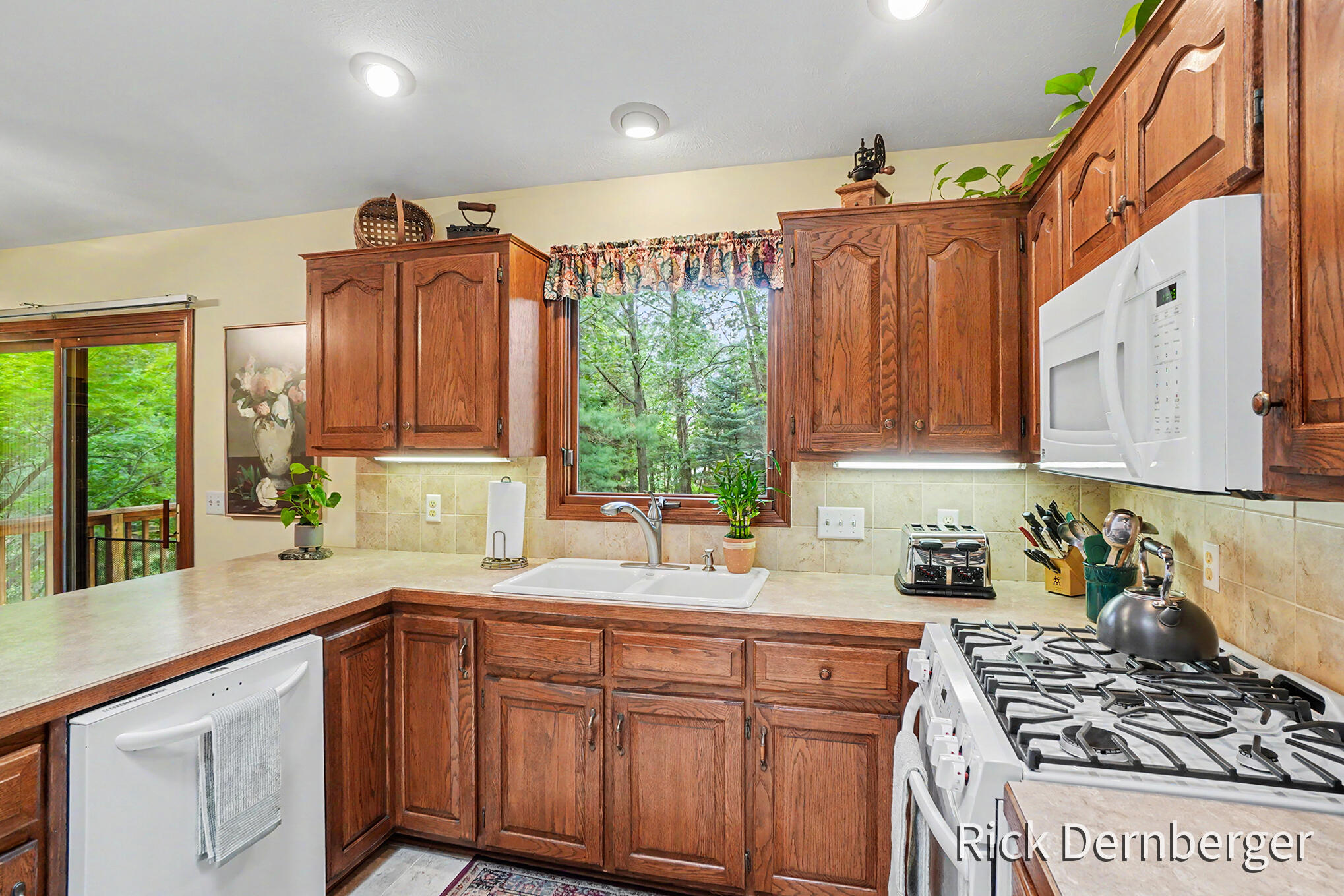 2185 Eagle Boulevard Holland MI 49424